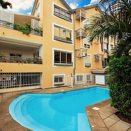 Jade - Appt 2 Chb - 4 Personnes - A 200 M Du Lagon De Saint-Pierre - Residence Avec Belle Piscine Et Parking Prive - Sur Le Front De Mer Et A 2 Pas Du Centre-Ville De St-Pierre Екстериор снимка
