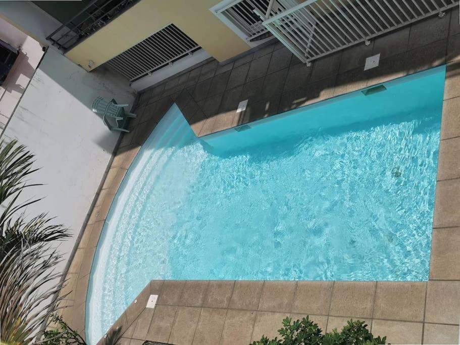 Jade - Appt 2 Chb - 4 Personnes - A 200 M Du Lagon De Saint-Pierre - Residence Avec Belle Piscine Et Parking Prive - Sur Le Front De Mer Et A 2 Pas Du Centre-Ville De St-Pierre Екстериор снимка