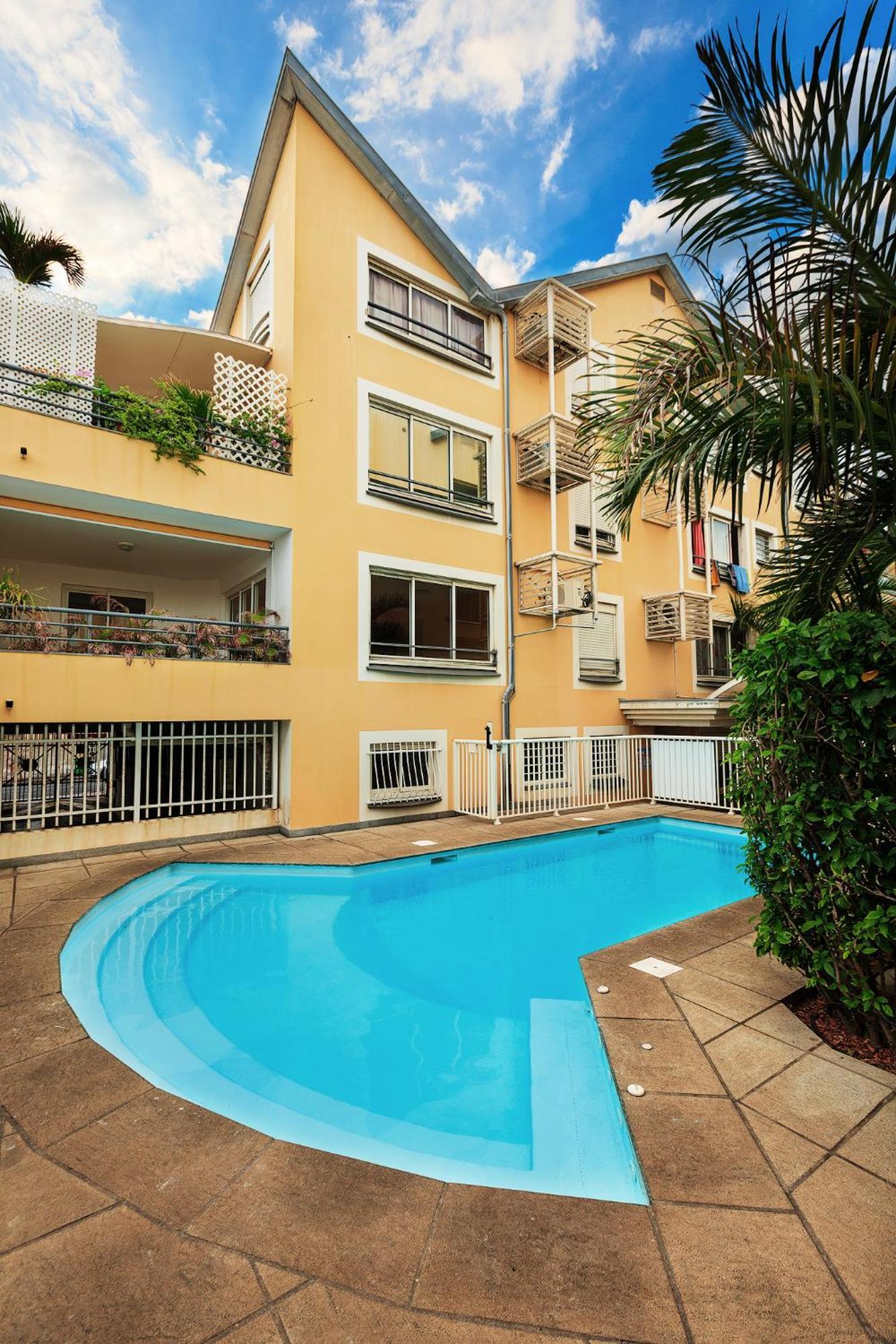 Jade - Appt 2 Chb - 4 Personnes - A 200 M Du Lagon De Saint-Pierre - Residence Avec Belle Piscine Et Parking Prive - Sur Le Front De Mer Et A 2 Pas Du Centre-Ville De St-Pierre Екстериор снимка